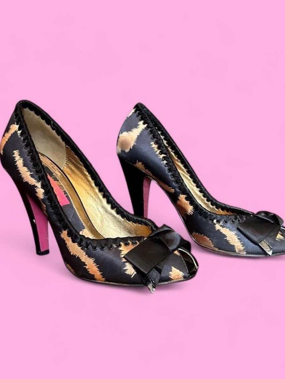 Vintage Betsey Johnson Animal Print Peep-Toe Heels 🐆🎀